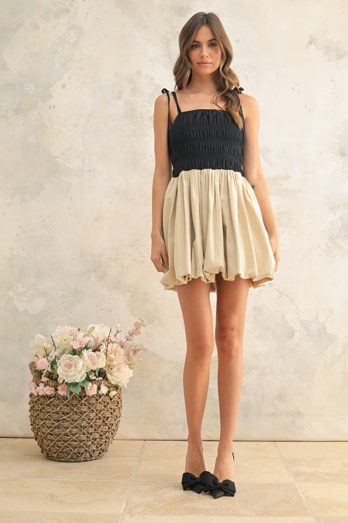 D4435   CONTRASED TOP BALLON DRESS