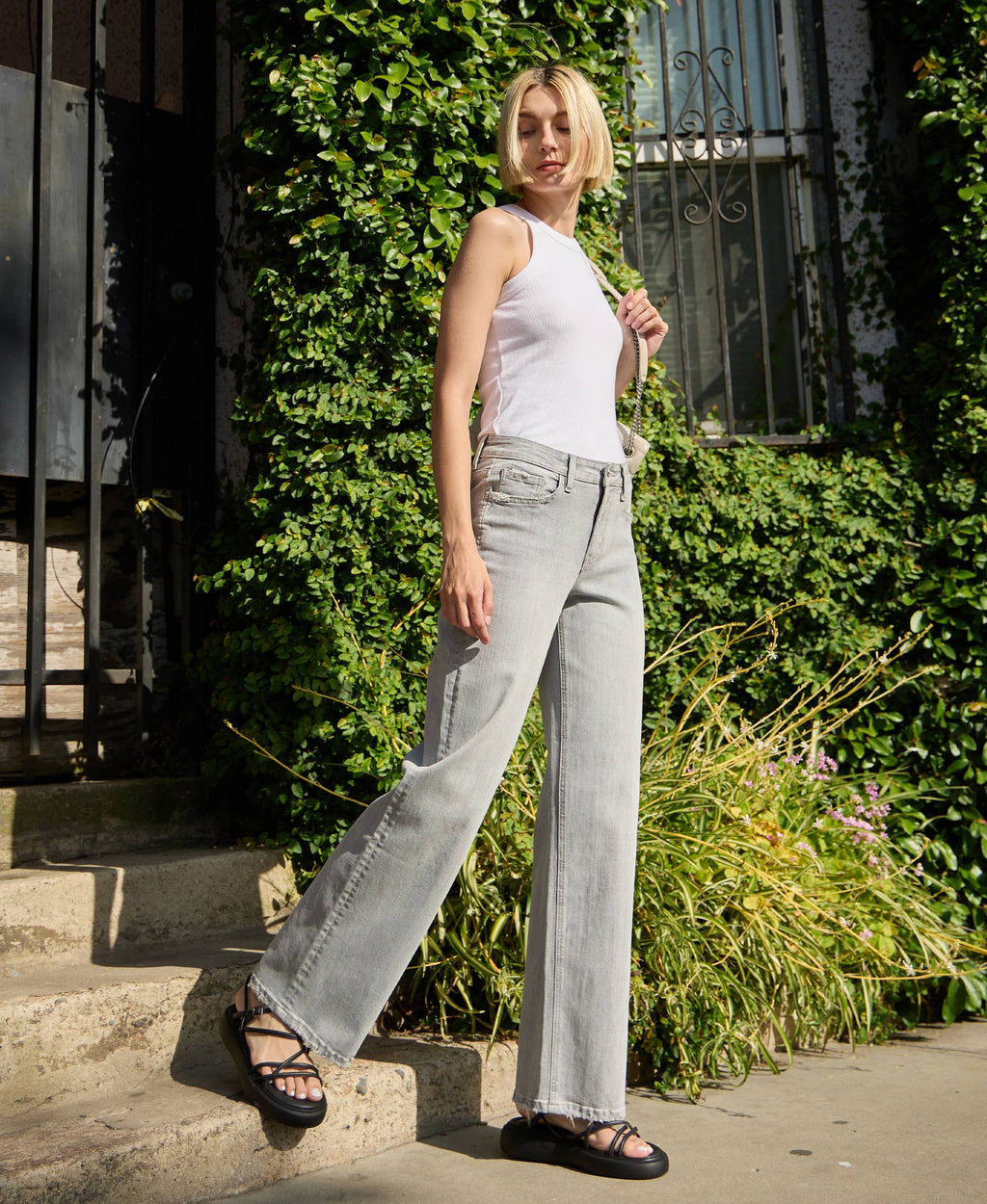 HIGH RISE LIGHT GREY WIDE LEG JEANS F5651