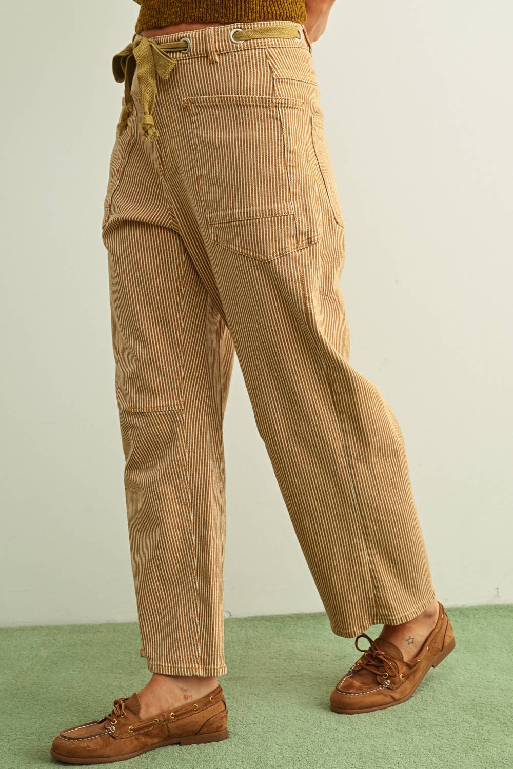 P6194   STRIPED PATTERN WASHED BARREL PANTS WITH BELT