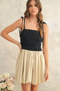 D4435   CONTRASED TOP BALLON DRESS
