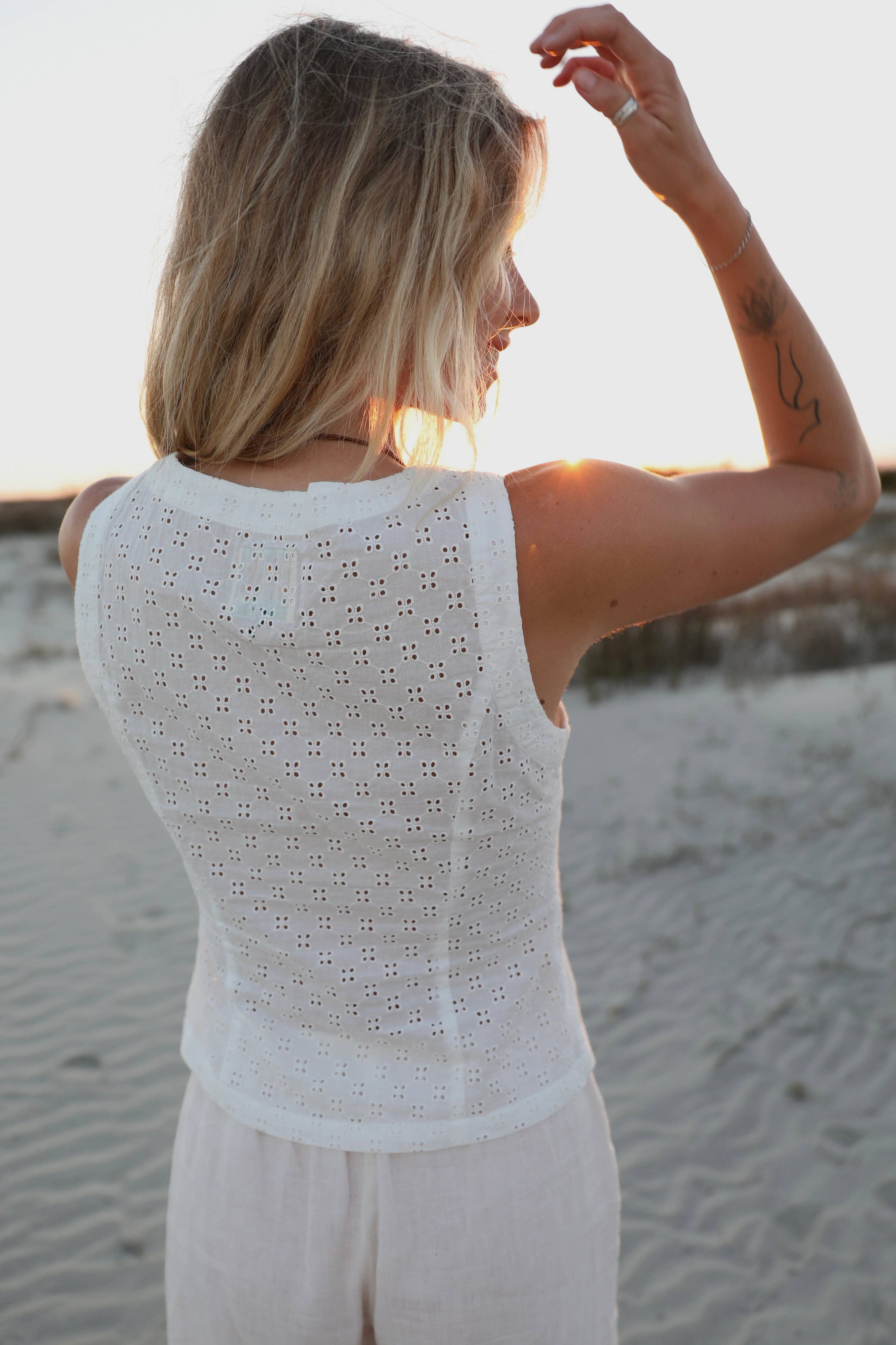 VINTAGE COTTON EYELET LACE TANK TOP
