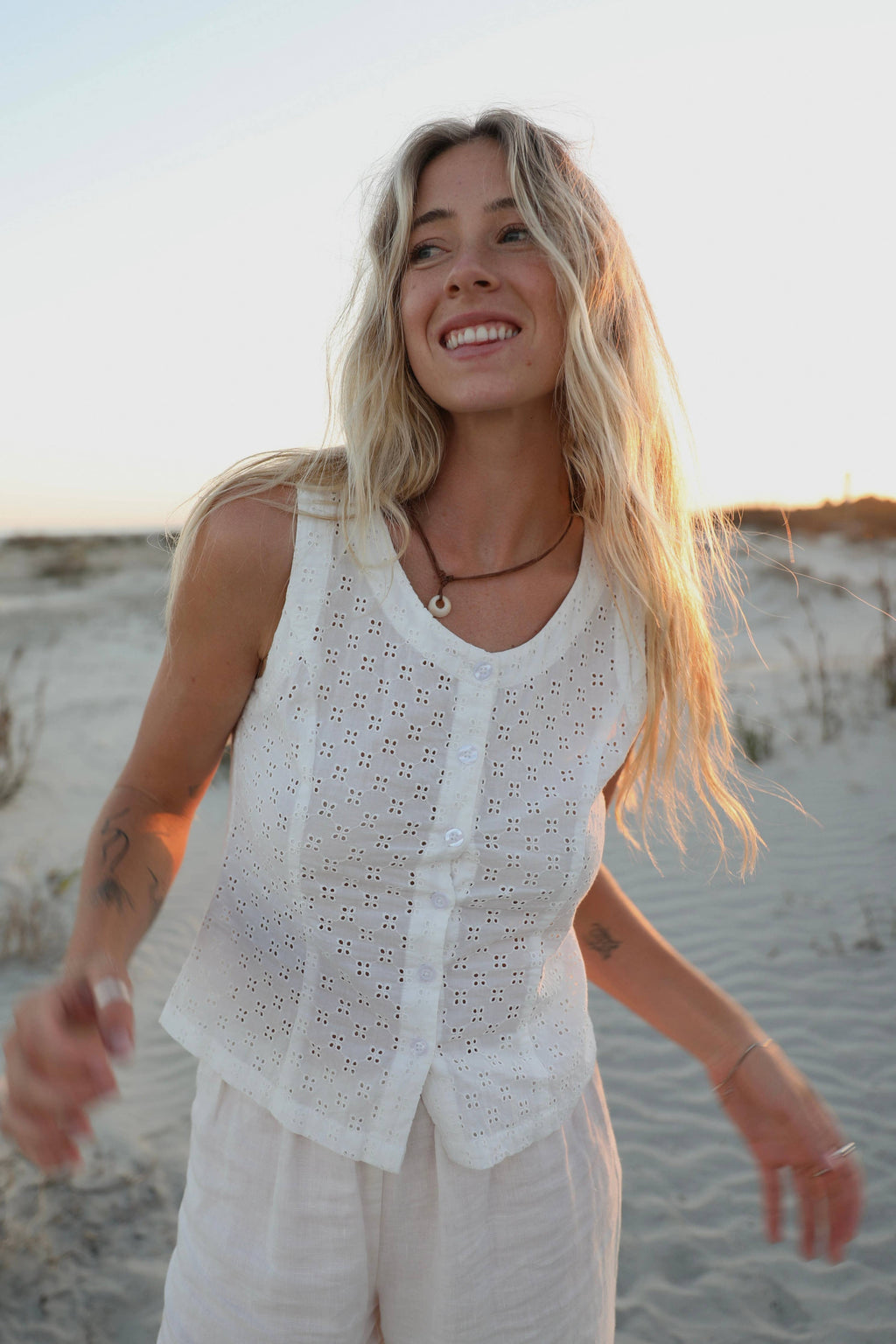 VINTAGE COTTON EYELET LACE TANK TOP