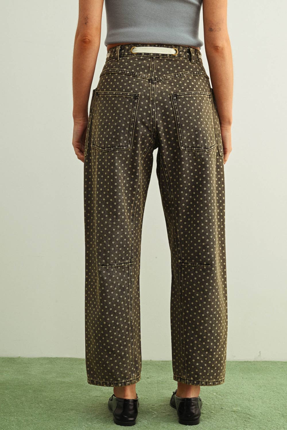 P6685   POLKA DOT PRINTED BARREL PANTS WITH BELT