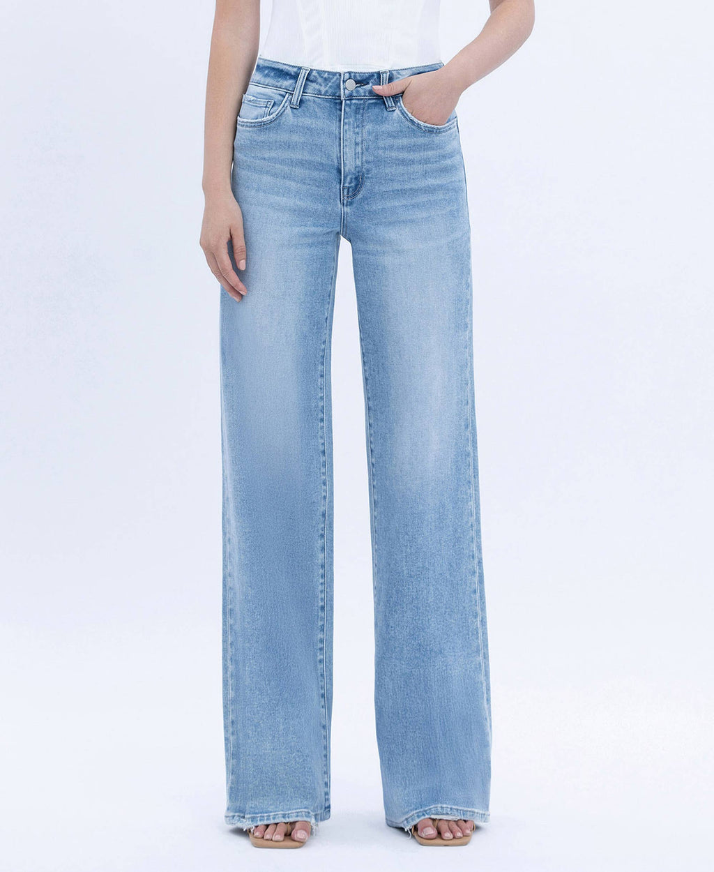 HIGH RISE FULL LENGTH LIGHT WASH WIDE JEANS F6060