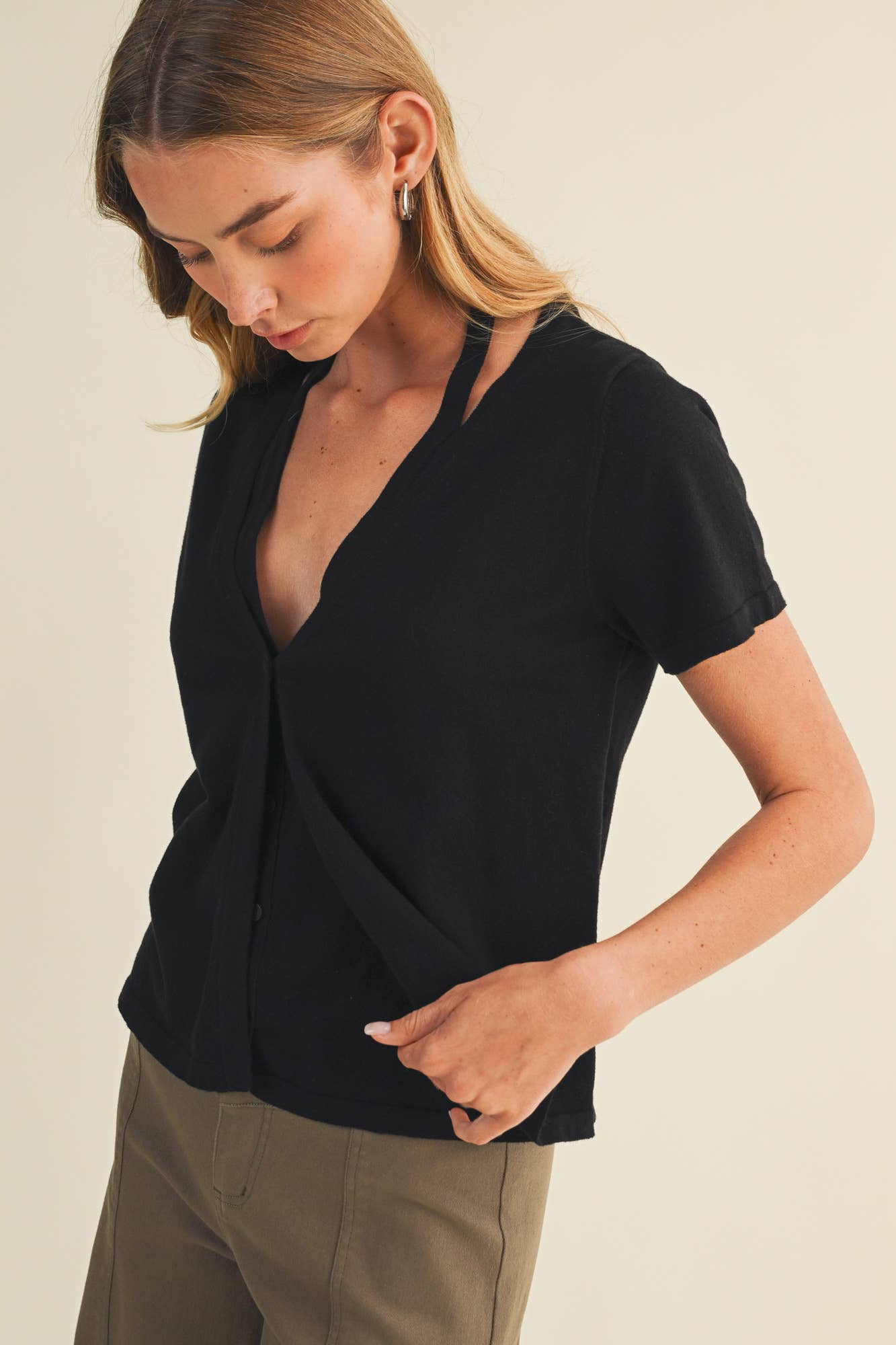 Halter Strap V-Neck Knit Blouse