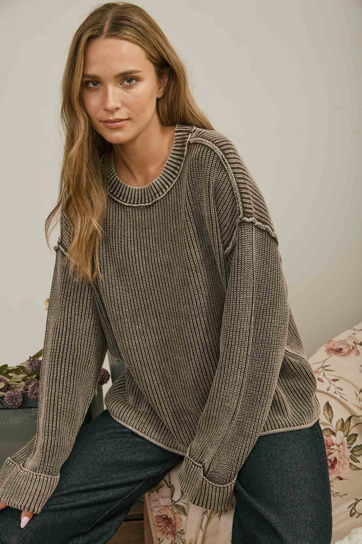 WASHED RIBBED LONG SLEEVE FOLDED CUFF KNIT SWEATER