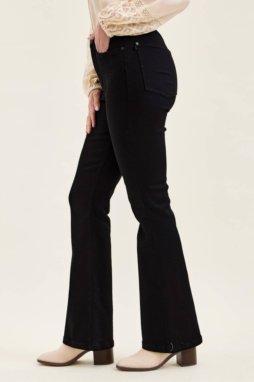HW T.C. Bootcut Jean