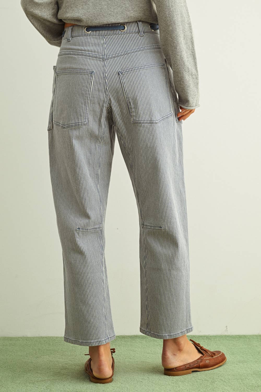 P6194   STRIPED PATTERN WASHED BARREL PANTS WITH BELT