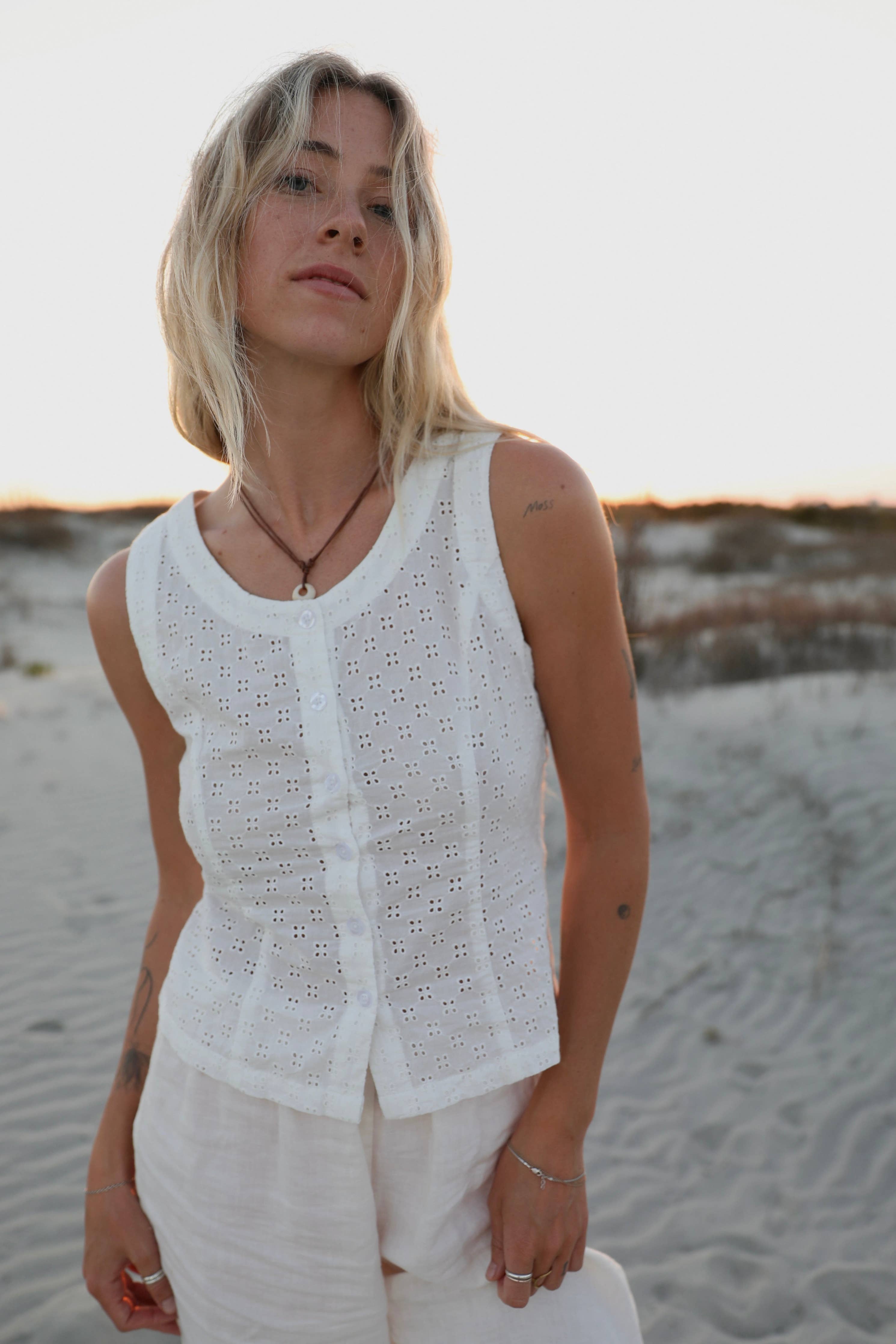 VINTAGE COTTON EYELET LACE TANK TOP