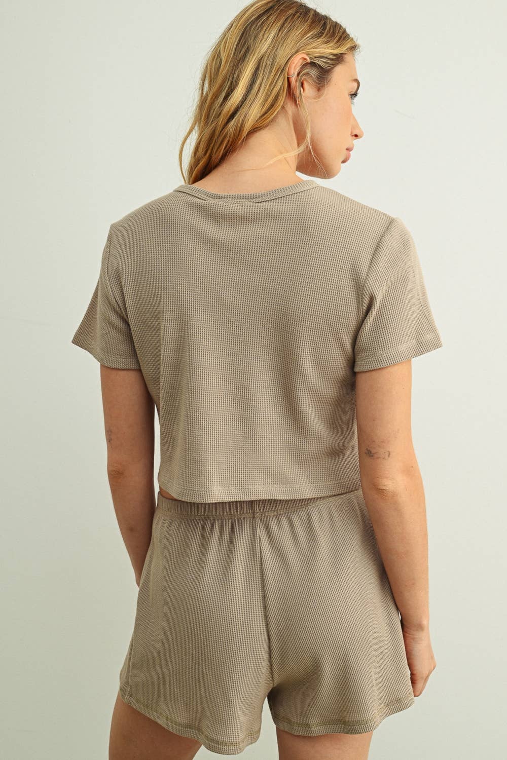ET7142ST   WAFFLE FABRIC ROUND NECK SHORT SLEEVE CROP TOP