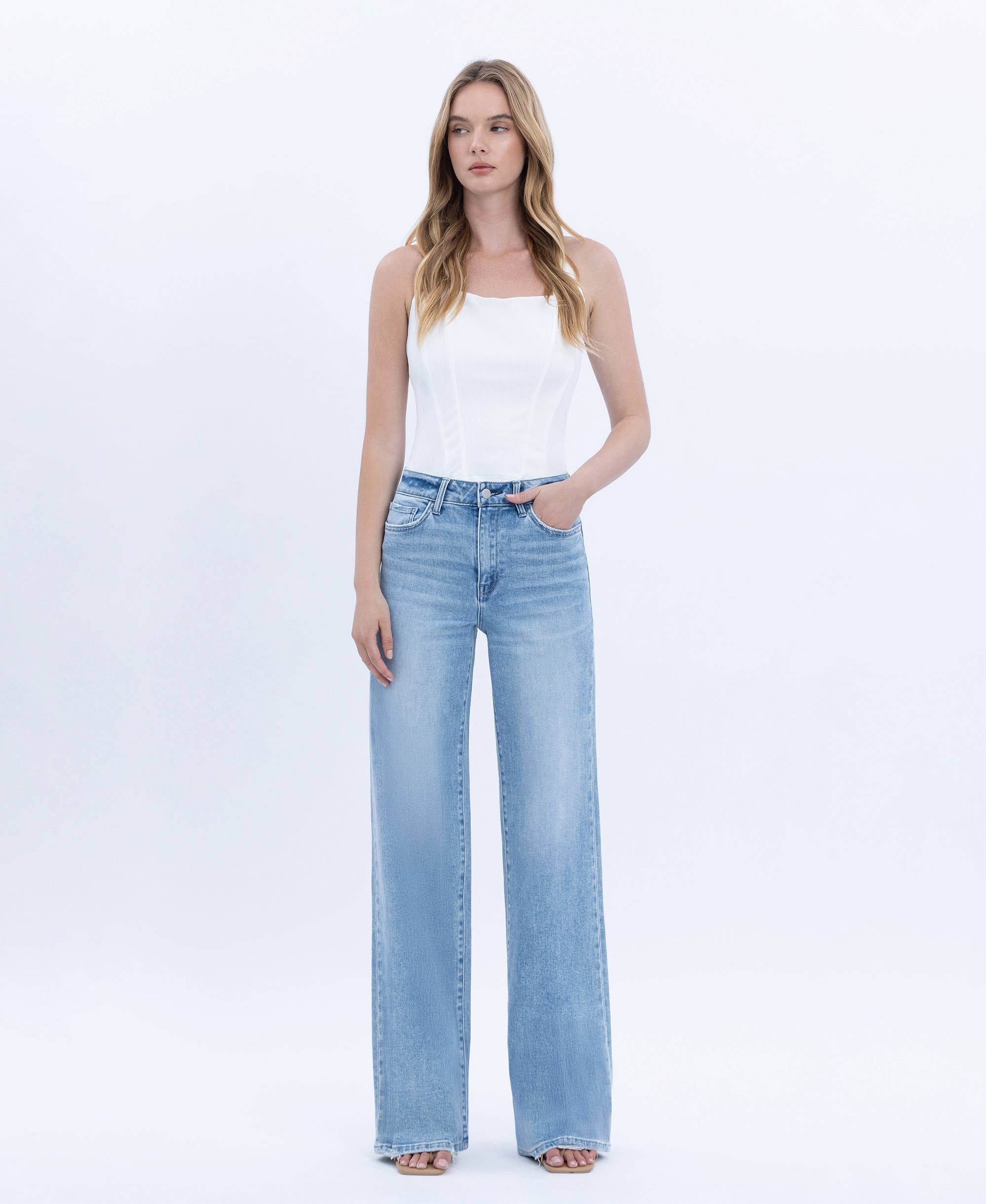 HIGH RISE FULL LENGTH LIGHT WASH WIDE JEANS F6060