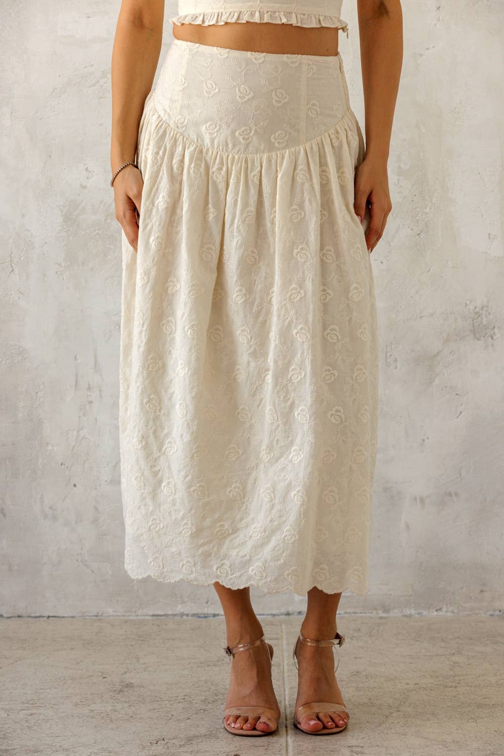 JS10301 - TEXTURED FLORAL MIDI SKIRT
