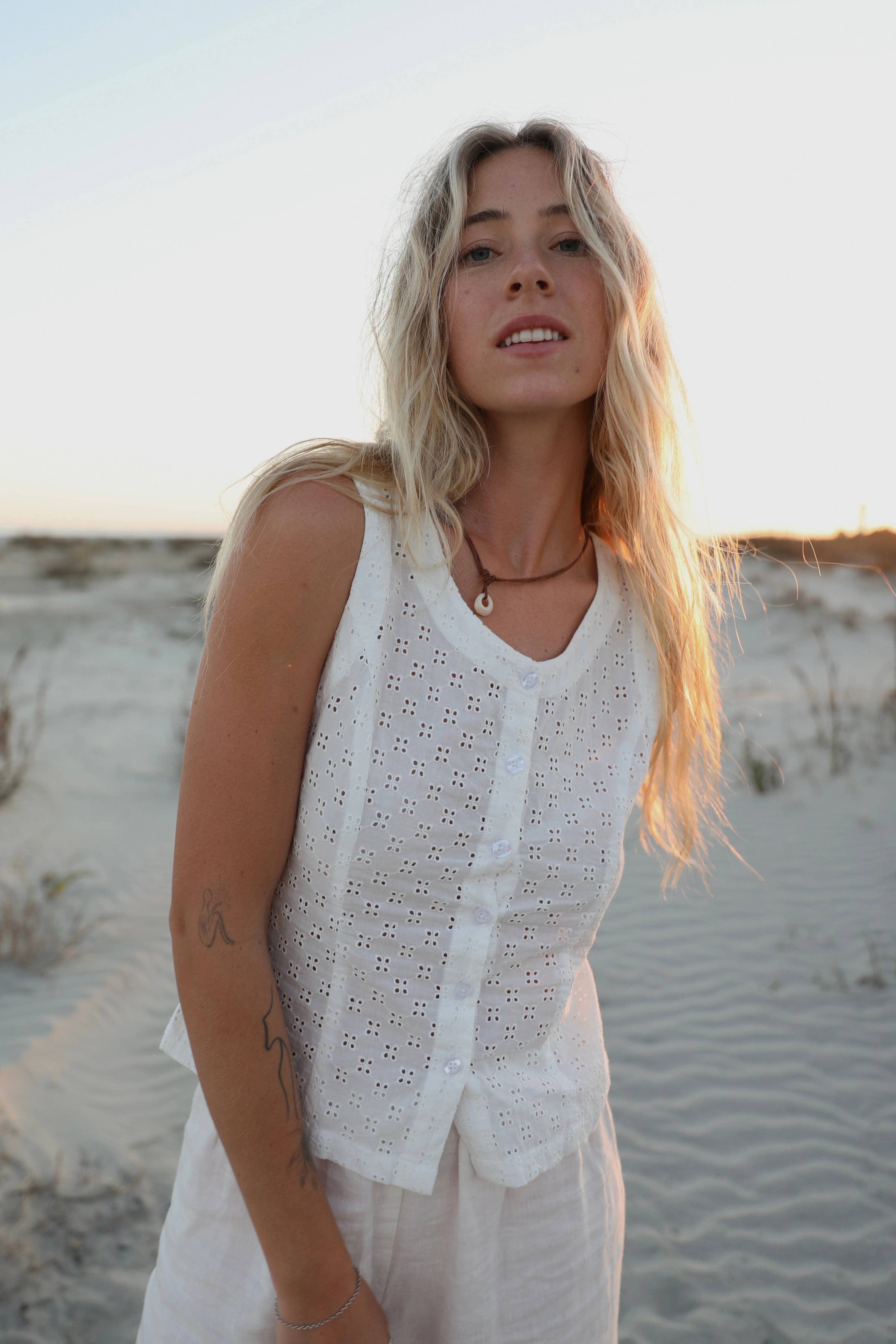 VINTAGE COTTON EYELET LACE TANK TOP