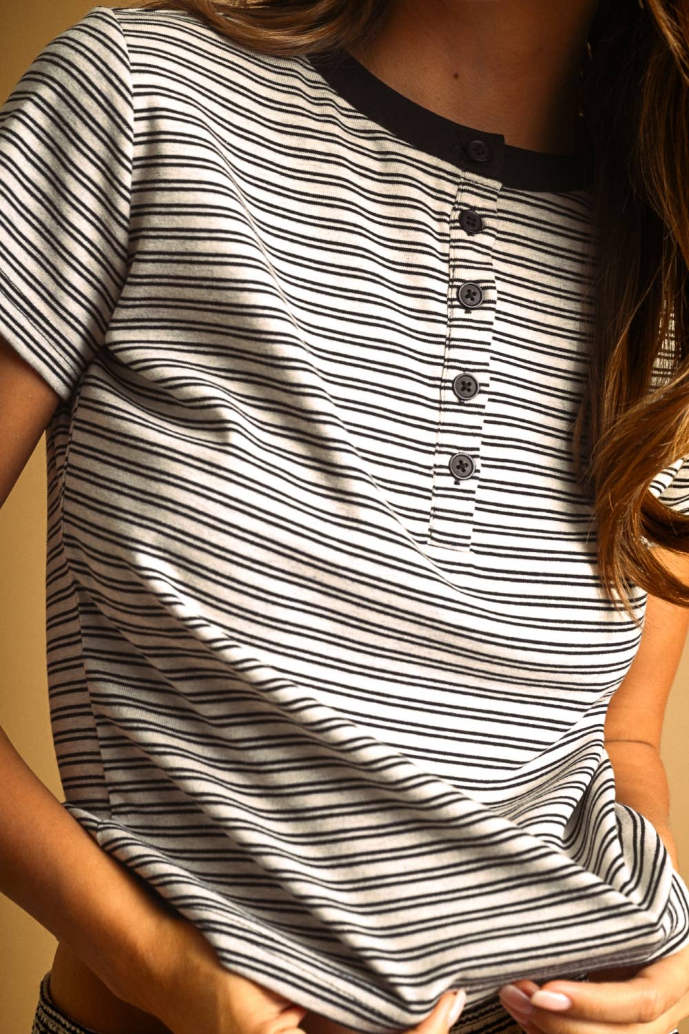 ET7367ST   DOUBLE STRIPED PATTERN HALF SNAP BUTTON TOP