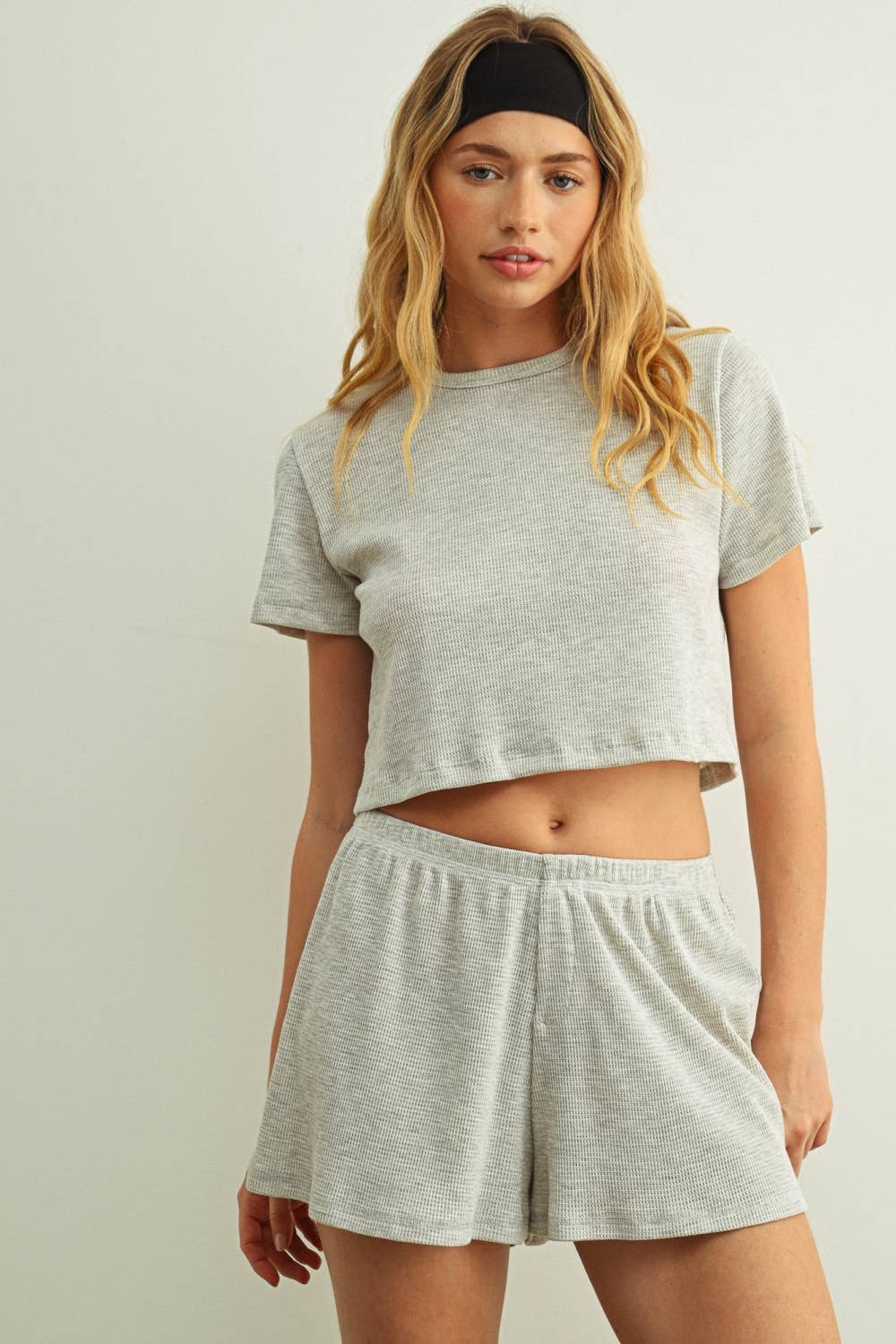 ET7142ST   WAFFLE FABRIC ROUND NECK SHORT SLEEVE CROP TOP