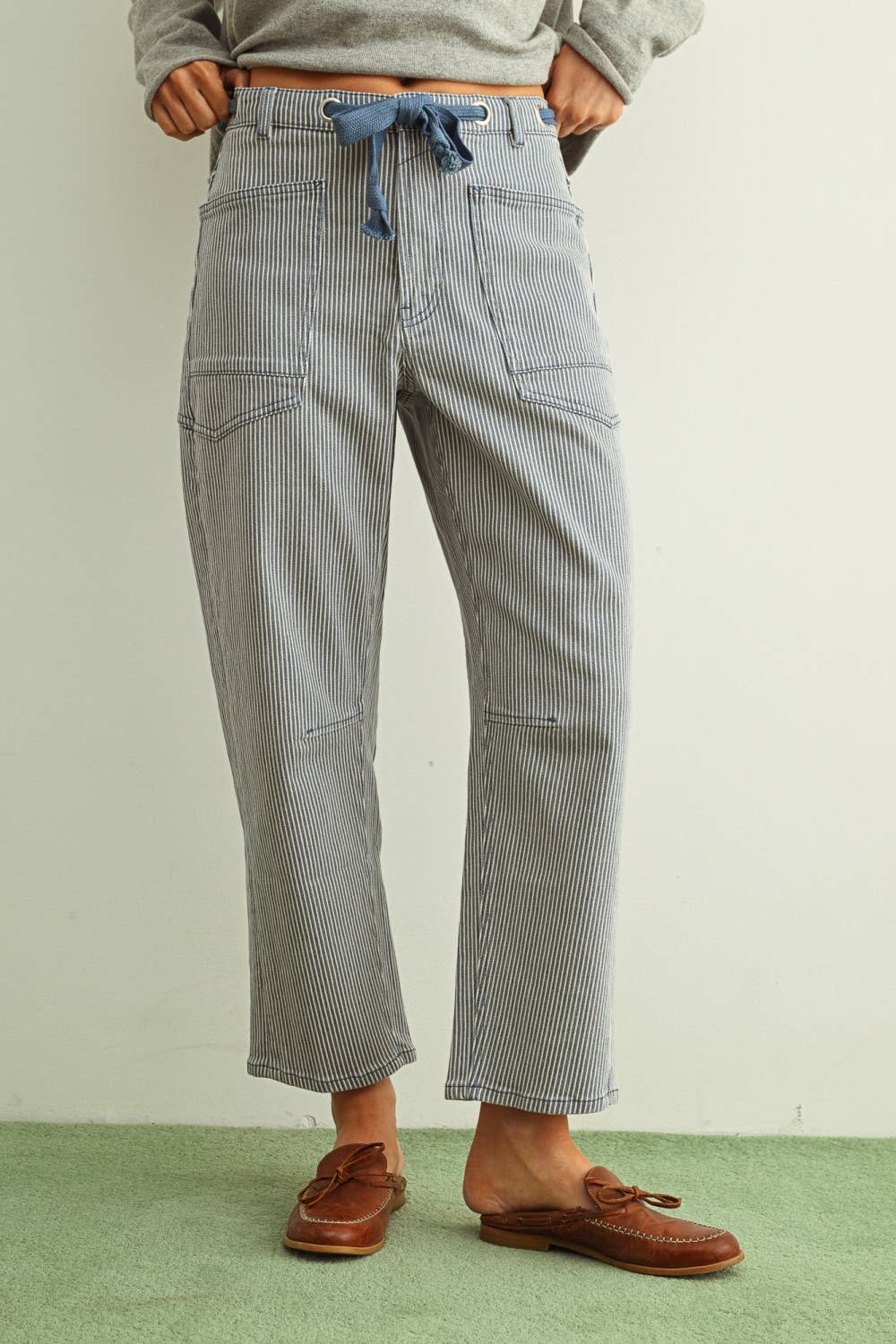 P6194   STRIPED PATTERN WASHED BARREL PANTS WITH BELT