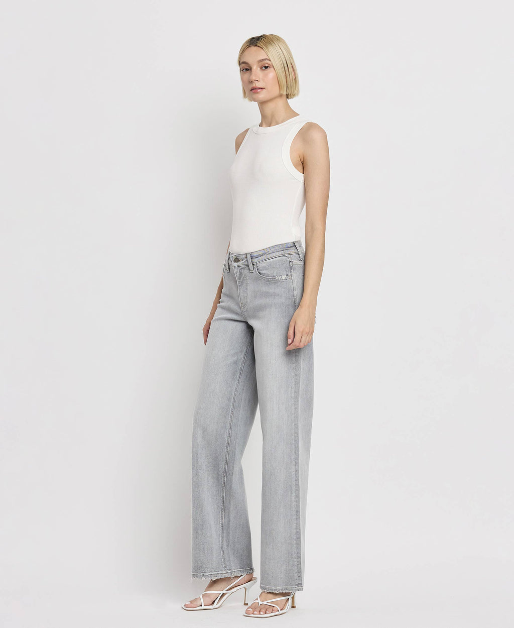HIGH RISE LIGHT GREY WIDE LEG JEANS F5651
