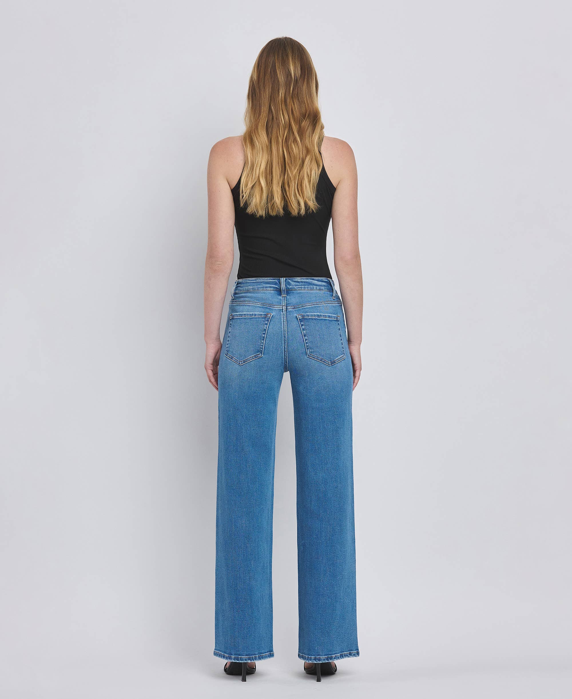 HIGH RISE MEDIUM WASH WIDE JEANS F5296MD