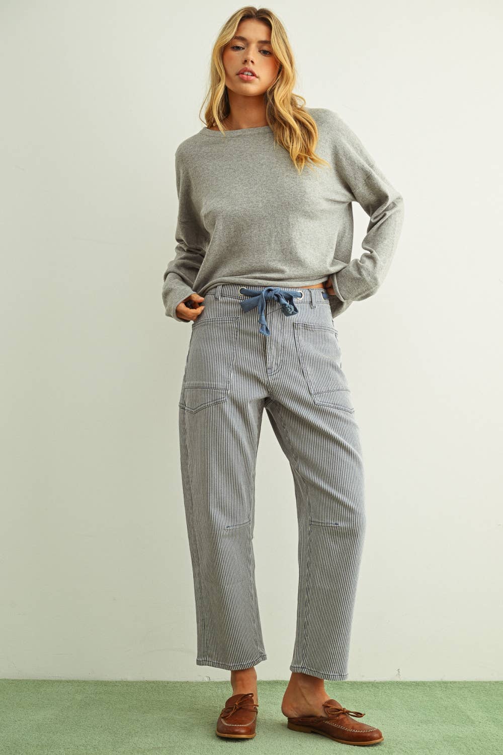 P6194   STRIPED PATTERN WASHED BARREL PANTS WITH BELT