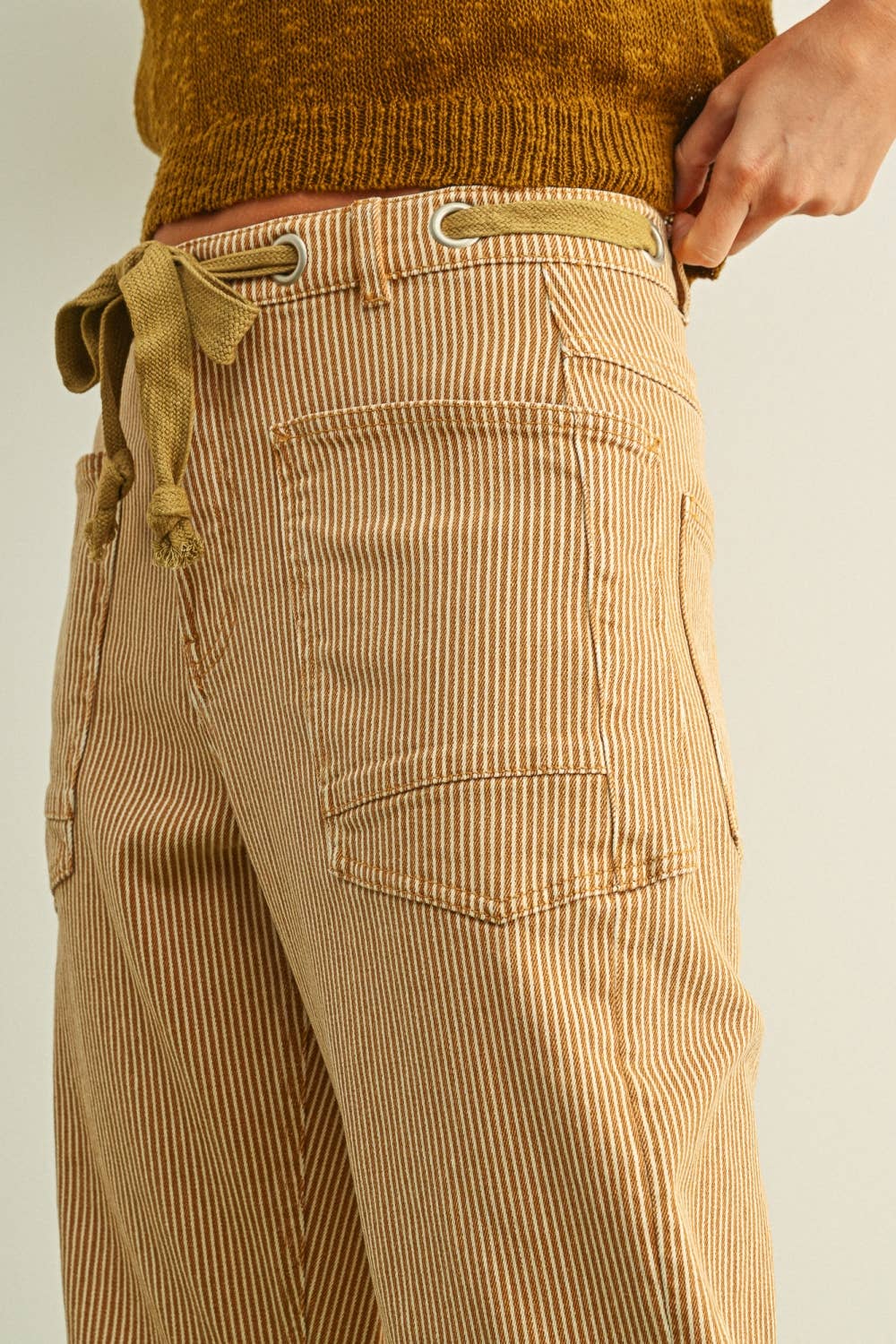 P6194   STRIPED PATTERN WASHED BARREL PANTS WITH BELT