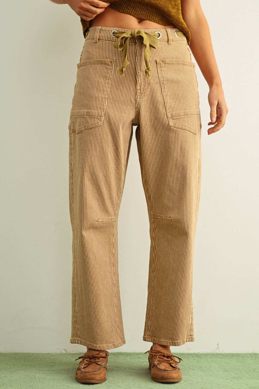 P6194   STRIPED PATTERN WASHED BARREL PANTS WITH BELT