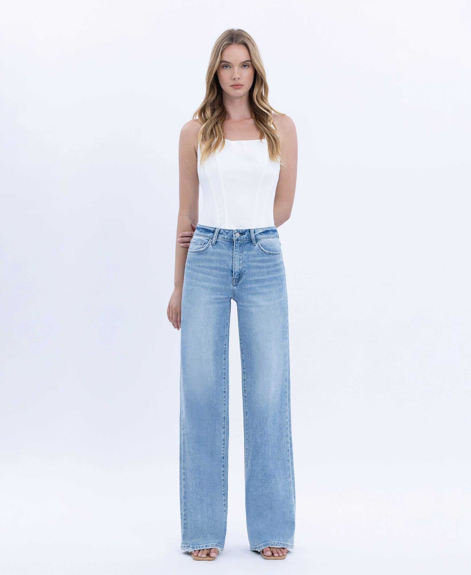 HIGH RISE FULL LENGTH LIGHT WASH WIDE JEANS F6060