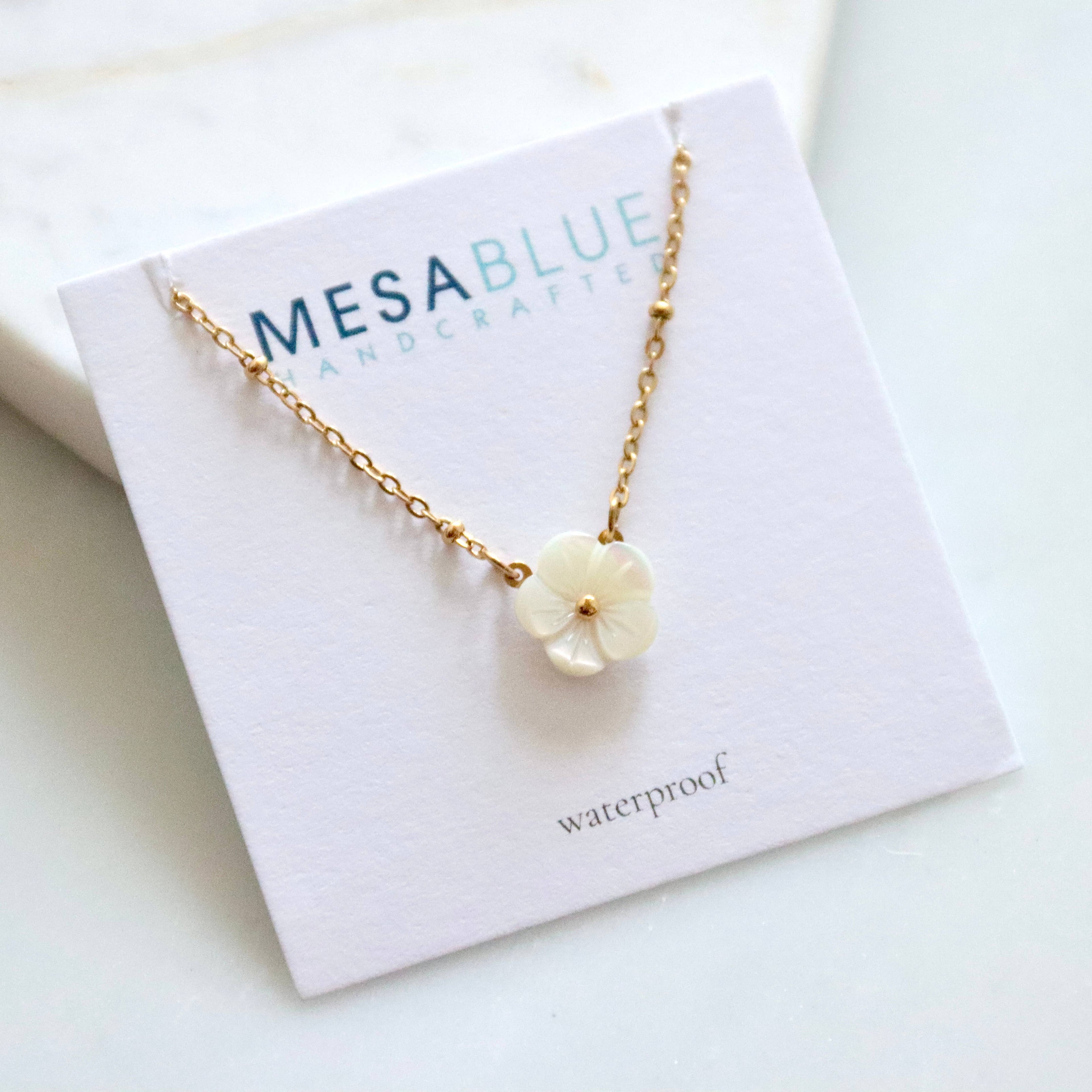 Mother of Pearl Flower Necklace