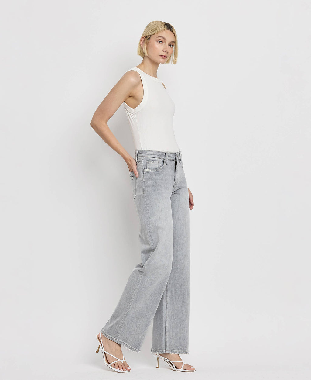 HIGH RISE LIGHT GREY WIDE LEG JEANS F5651